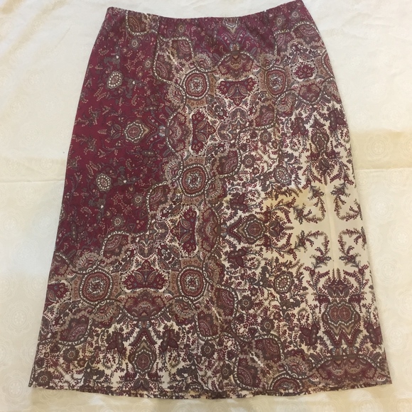 Banana Republic Pencil skirt 100% Silk size 2 - Picture 3 of 3